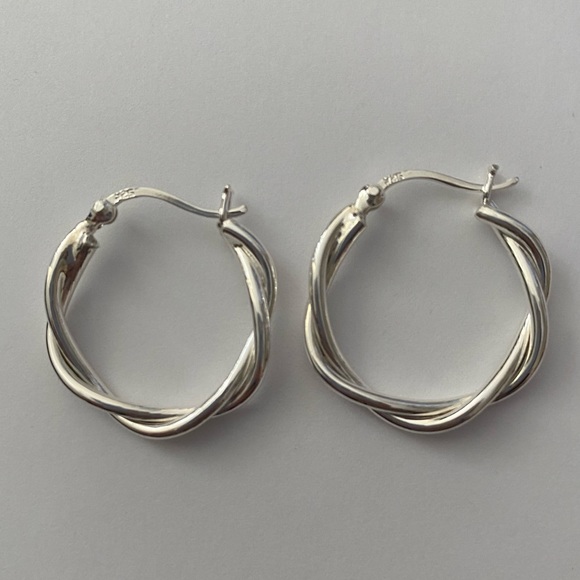 Jewelry - 925 silver hoop twisted earrings trending